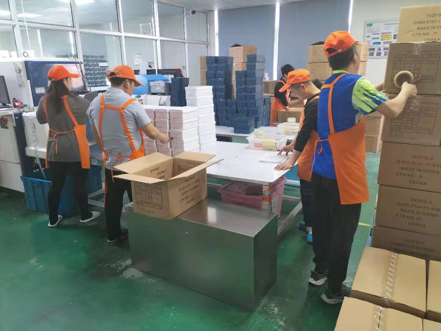 勞動節工(gōng)作(zuò)場(chǎng)景